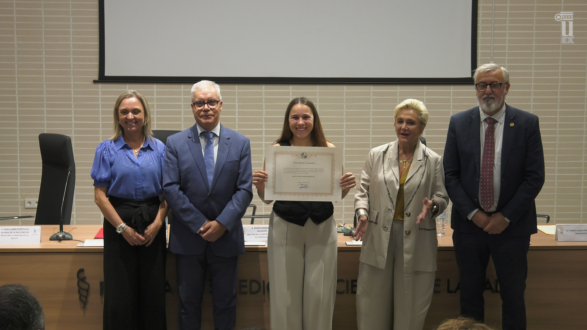 UEx Awards the Dr. Emiliano H. Astudillo Pombo Legacy Grant to Class of 2026 Medical Students